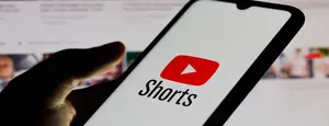 В YouTube теперь можно скрыть раздел Shorts из своих лент в мобильных приложениях.