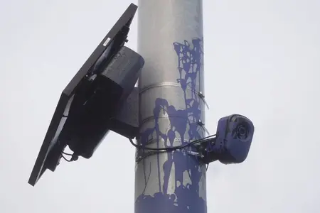 В США волна атак на камеры Flock Safety: активисты уничтожают системы слежки за авто