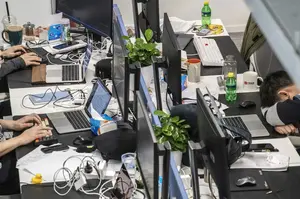 В Китае судят IT-компанию после смерти 32-летнего программиста от переработок
