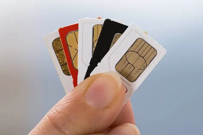 SIM-карта: архитектура защищённого элемента, эволюция форм-факторов и переход к iSIM